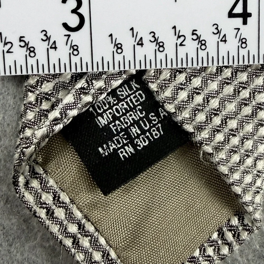 Vintage Perry Ellis Portfolio Gray Geometric Silk Neck Tie USA Classic 58x3.6